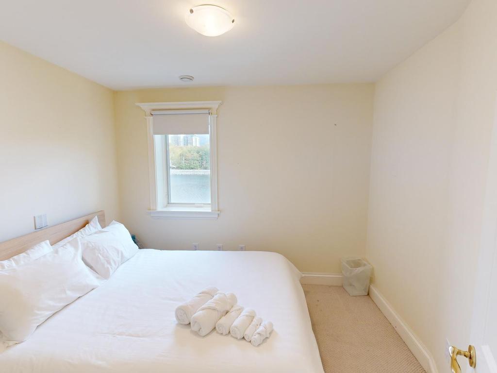 












81 Saskatoon Drive

,
Halifax,




NS
B3M 3H8

