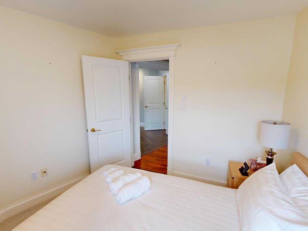 












81 Saskatoon Drive

,
Halifax,




NS
B3M 3H8

