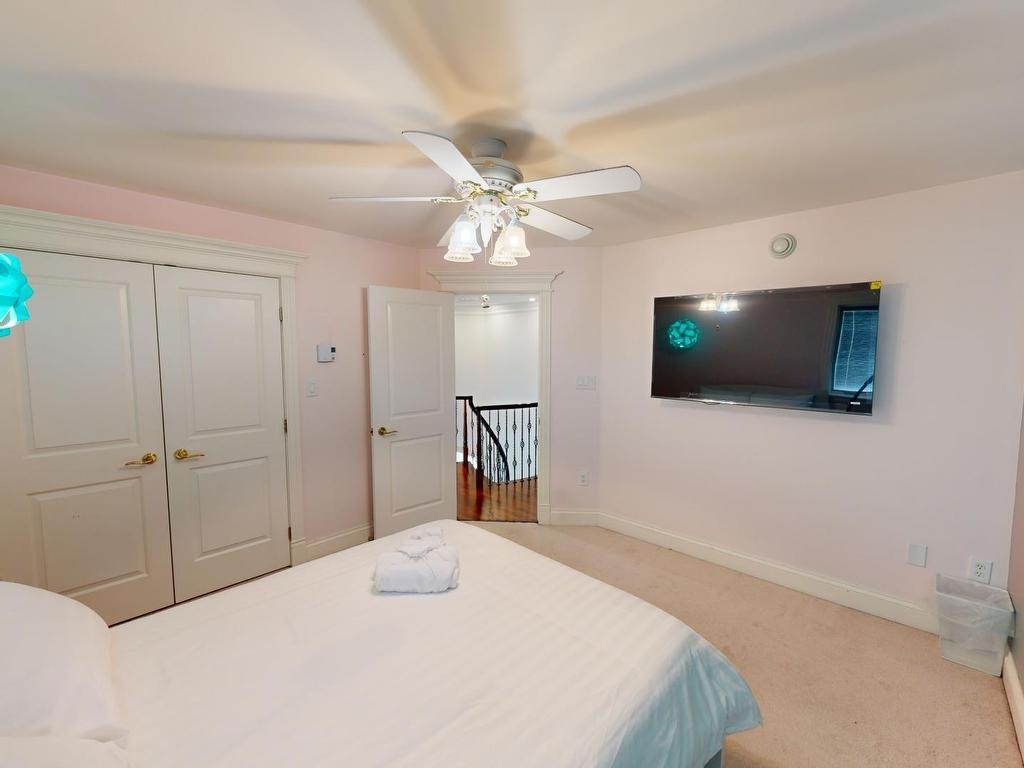 












81 Saskatoon Drive

,
Halifax,




NS
B3M 3H8

