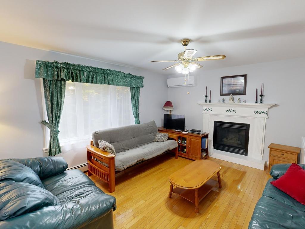 












15 Kara Court

,
Hammonds Plains,




NS
B4B 1L4

