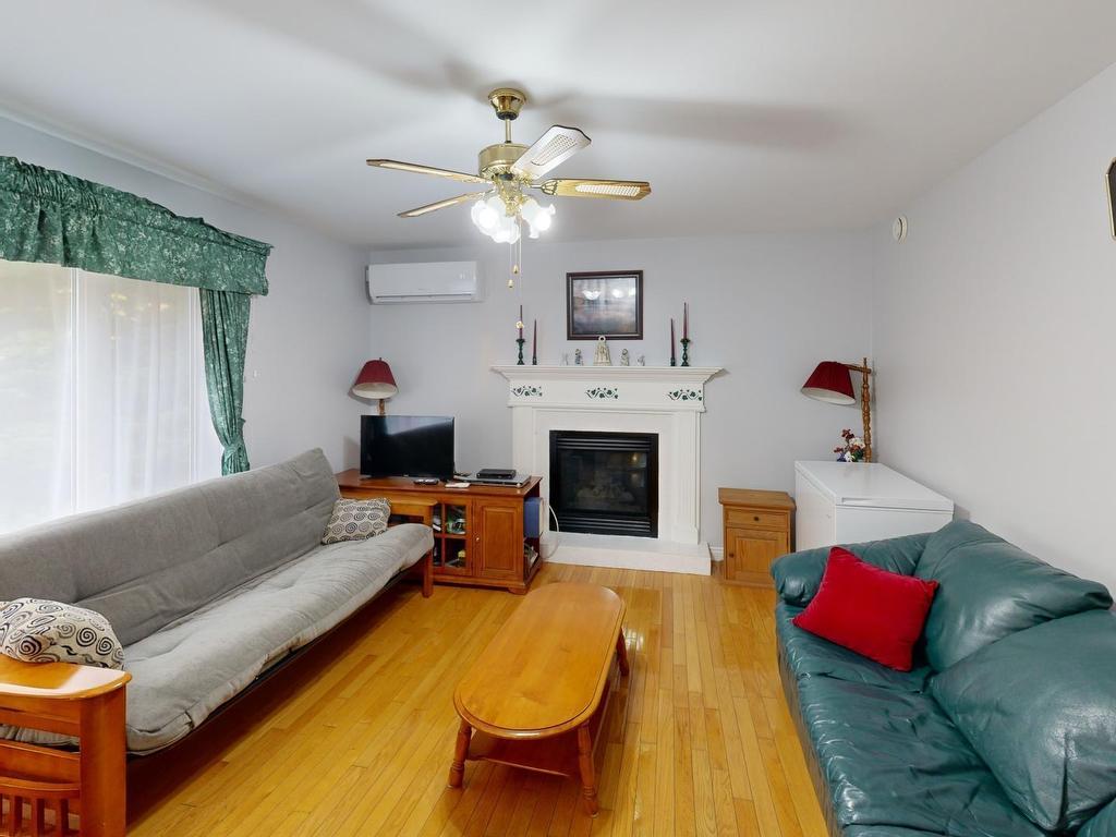 












15 Kara Court

,
Hammonds Plains,




NS
B4B 1L4

