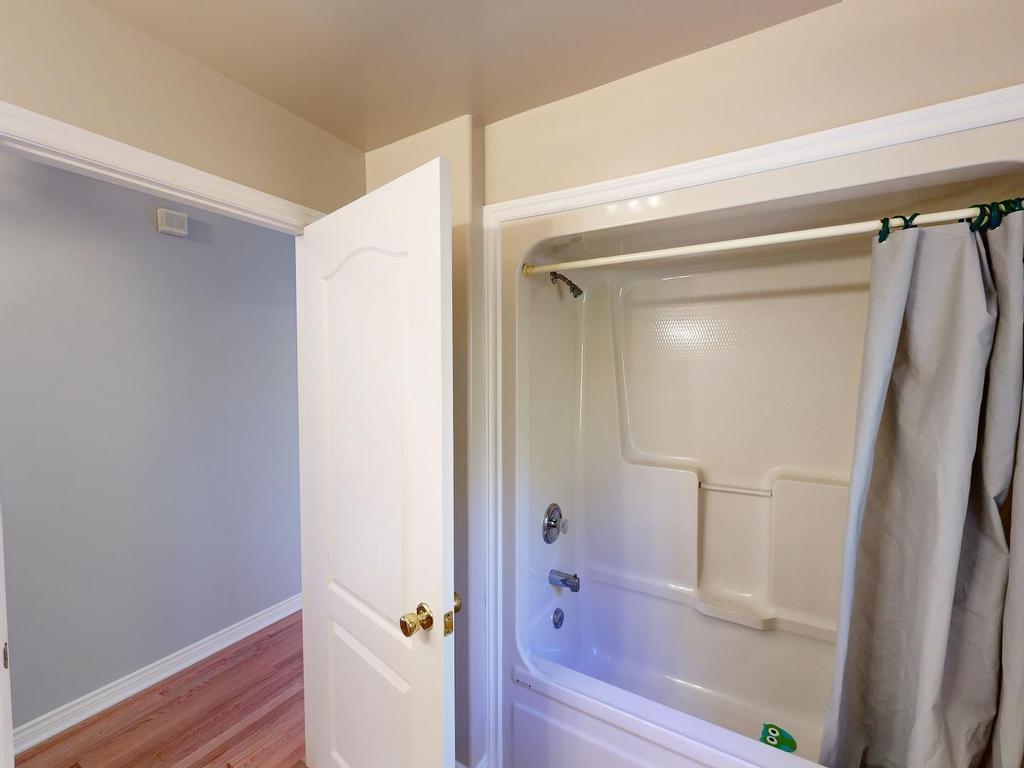 












15 Kara Court

,
Hammonds Plains,




NS
B4B 1L4

