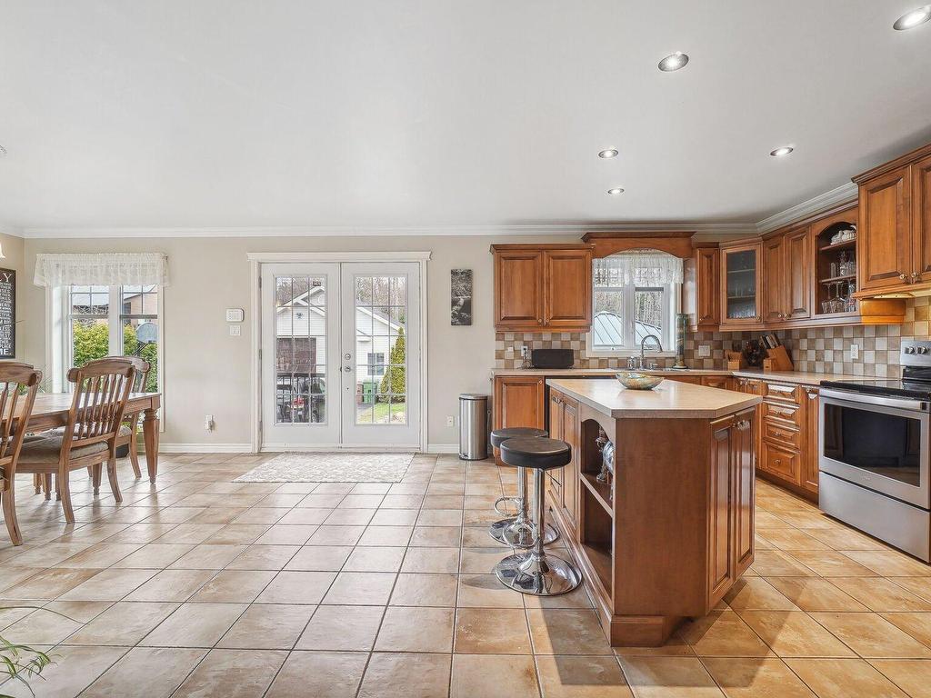 









1218


Rue Nancy

,
Saint-Jérôme,




QC
J5L2P9

