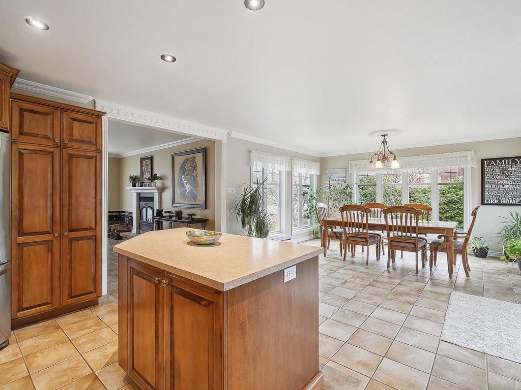 









1218


Rue Nancy

,
Saint-Jérôme,




QC
J5L2P9


