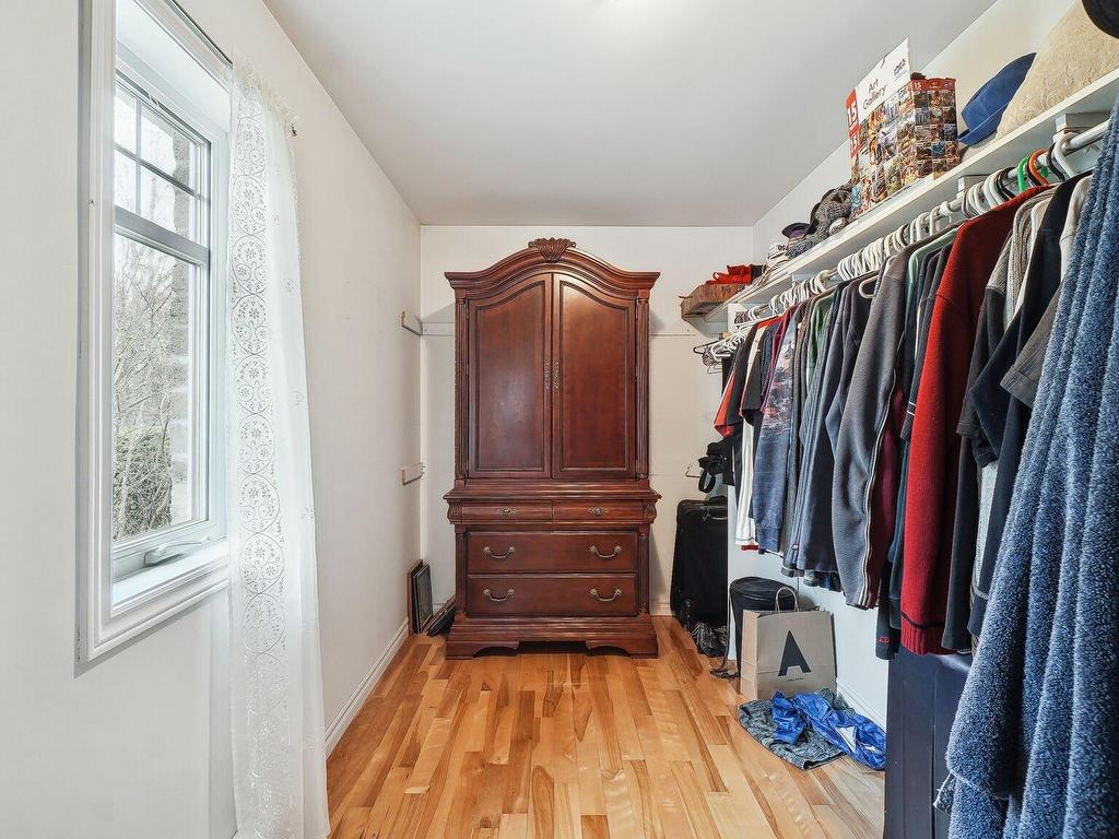 









1218


Rue Nancy

,
Saint-Jérôme,




QC
J5L2P9

