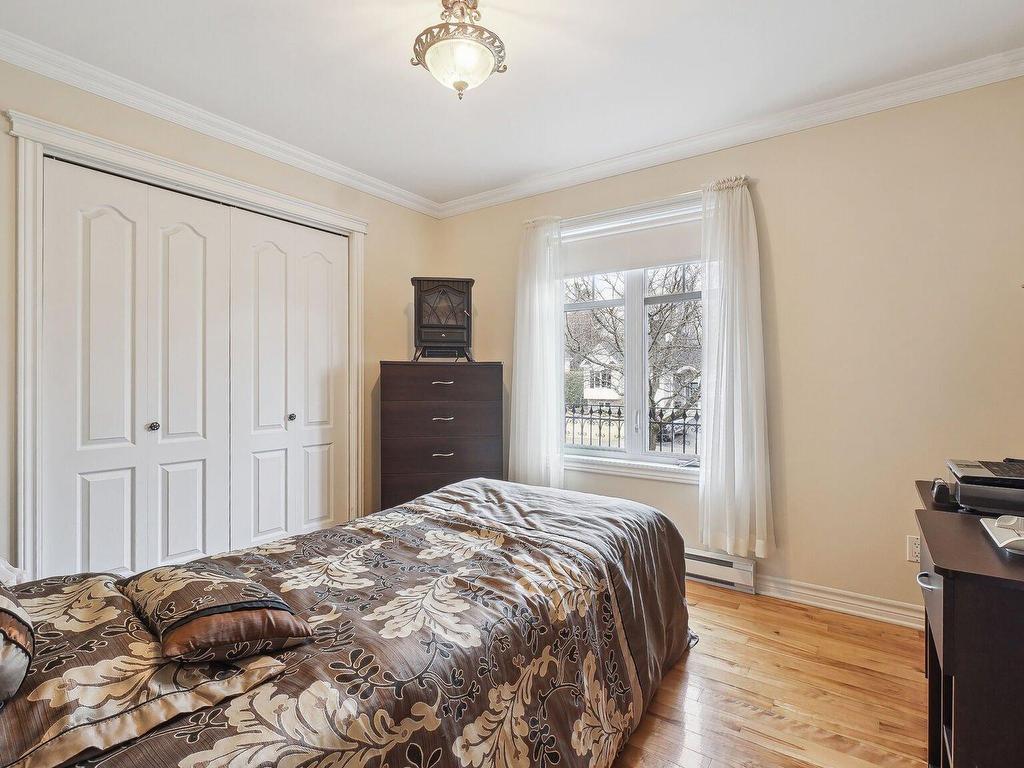 









1218


Rue Nancy

,
Saint-Jérôme,




QC
J5L2P9

