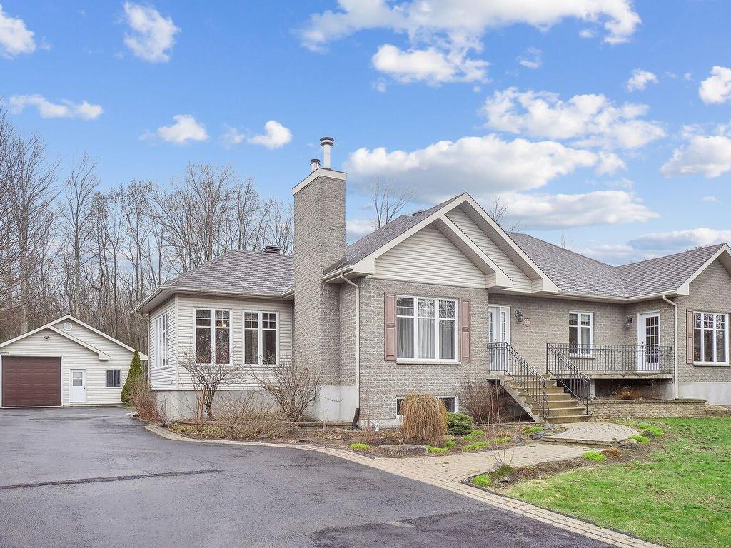 









1218


Rue Nancy

,
Saint-Jérôme,




QC
J5L2P9

