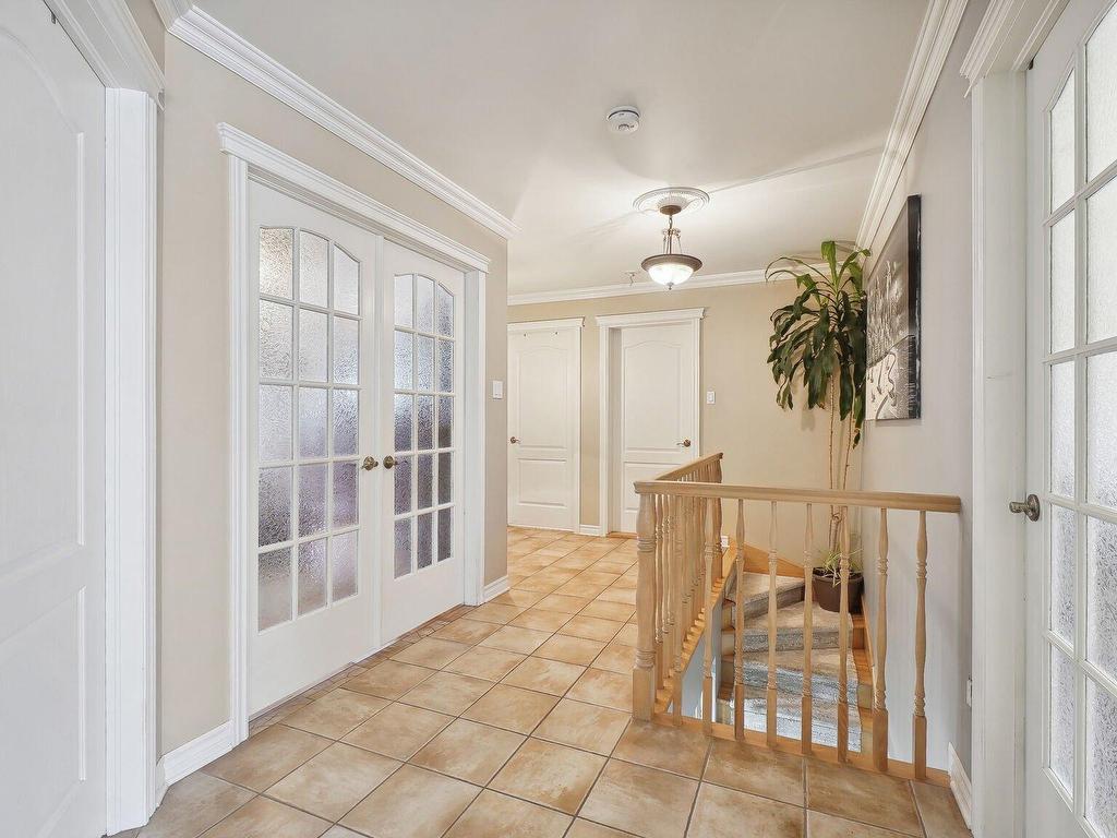 









1218


Rue Nancy

,
Saint-Jérôme,




QC
J5L2P9

