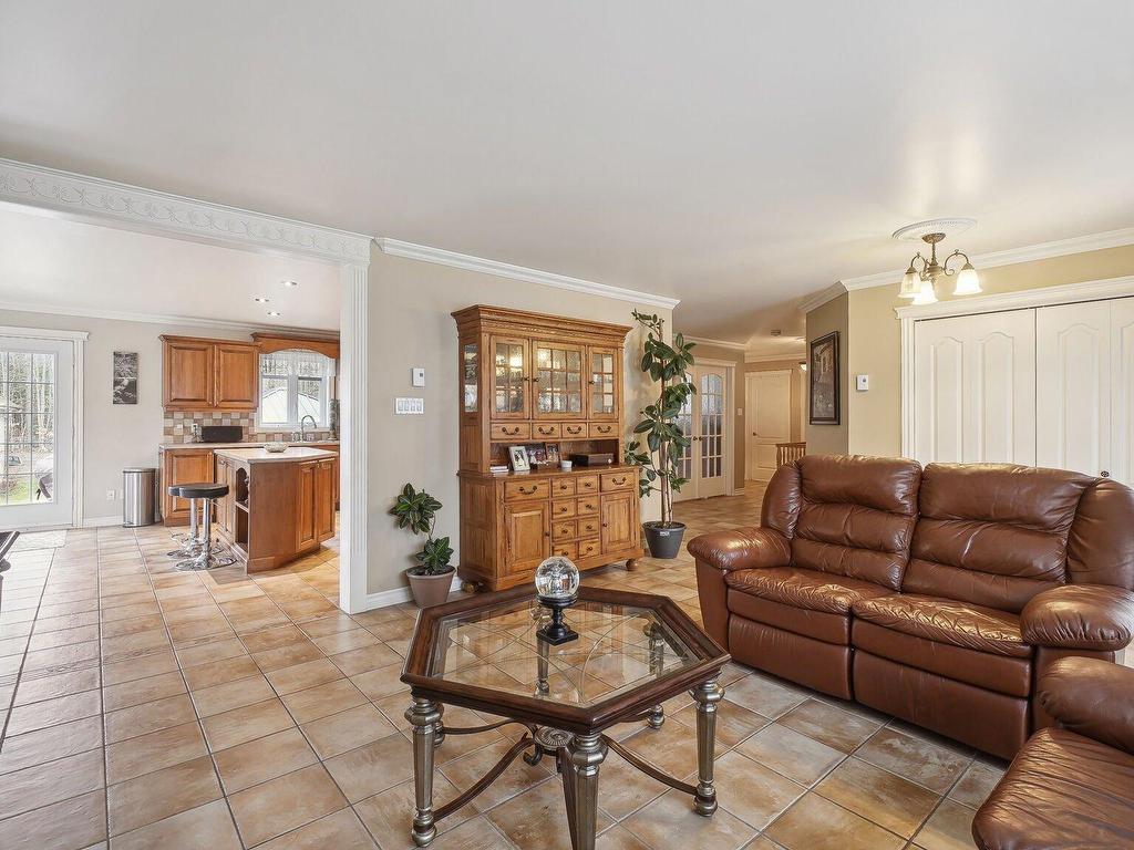 









1218


Rue Nancy

,
Saint-Jérôme,




QC
J5L2P9

