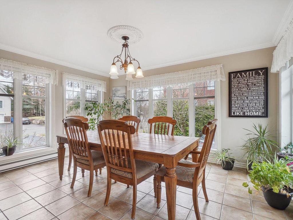 









1218


Rue Nancy

,
Saint-Jérôme,




QC
J5L2P9

