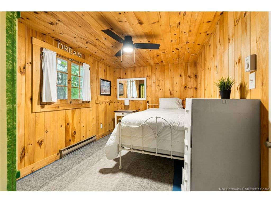 









23


Duke

,
Pointe-Du-Chêne,




NB
E4P 4C9

