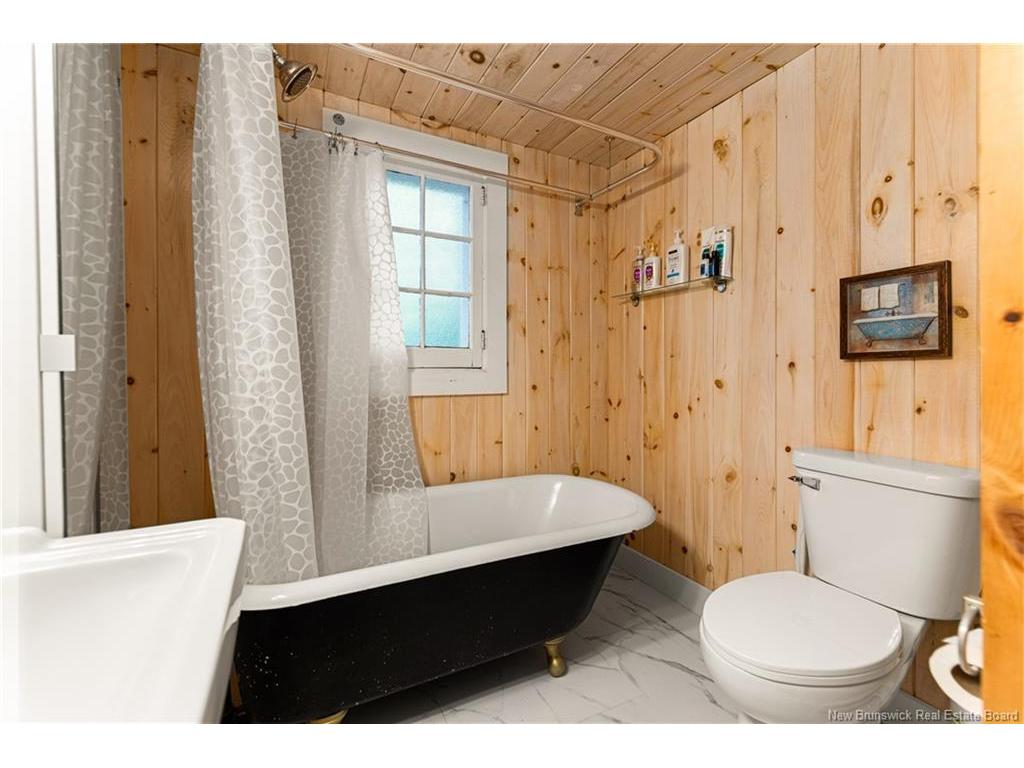 









23


Duke

,
Pointe-Du-Chêne,




NB
E4P 4C9


