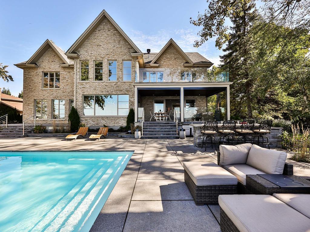 









18


Tsse Pagé

,
Montréal (L'Île-Bizard/Sainte-Geneviève),




QC
H9E1N7

