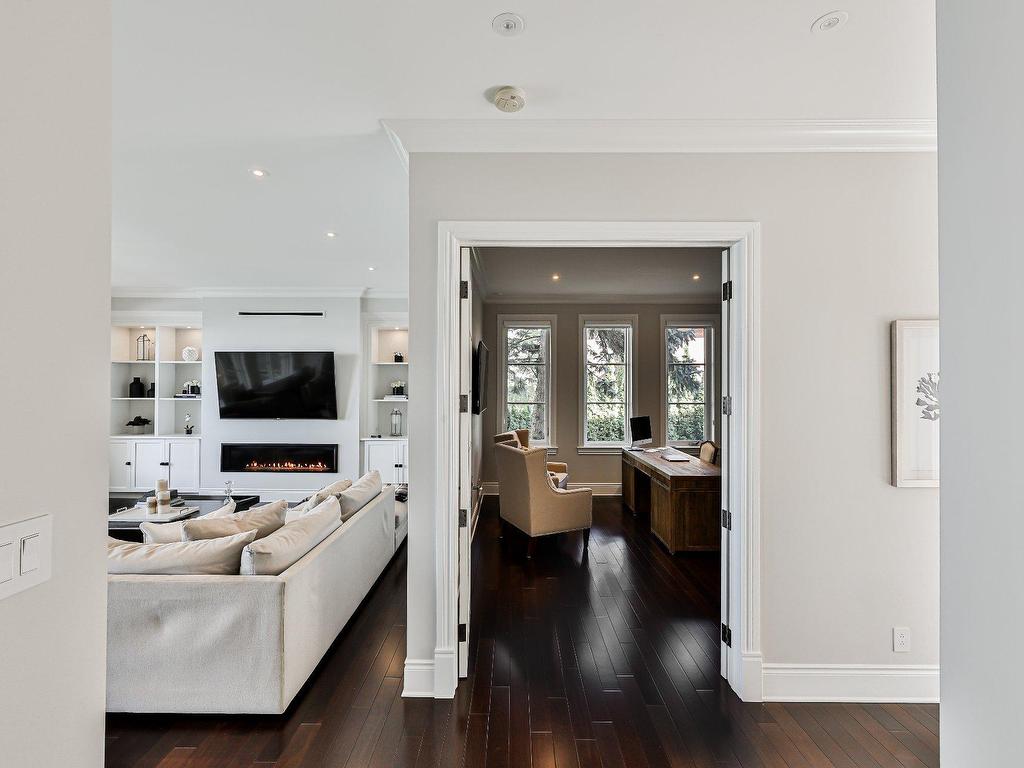 









18


Tsse Pagé

,
Montréal (L'Île-Bizard/Sainte-Geneviève),




QC
H9E1N7

