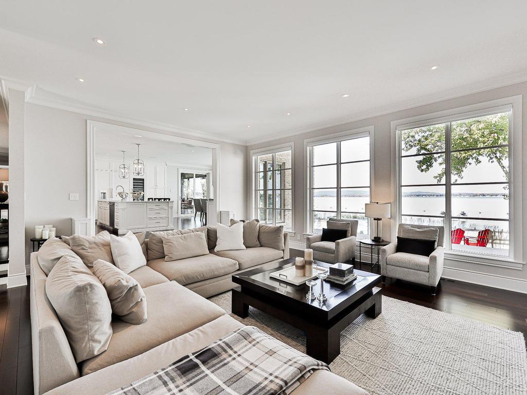 









18


Tsse Pagé

,
Montréal (L'Île-Bizard/Sainte-Geneviève),




QC
H9E1N7


