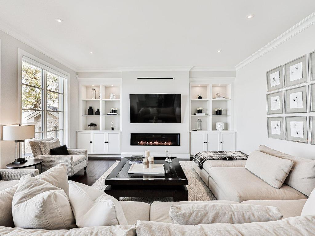 









18


Tsse Pagé

,
Montréal (L'Île-Bizard/Sainte-Geneviève),




QC
H9E1N7

