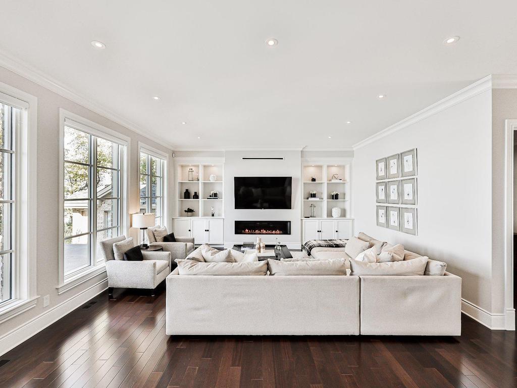 









18


Tsse Pagé

,
Montréal (L'Île-Bizard/Sainte-Geneviève),




QC
H9E1N7

