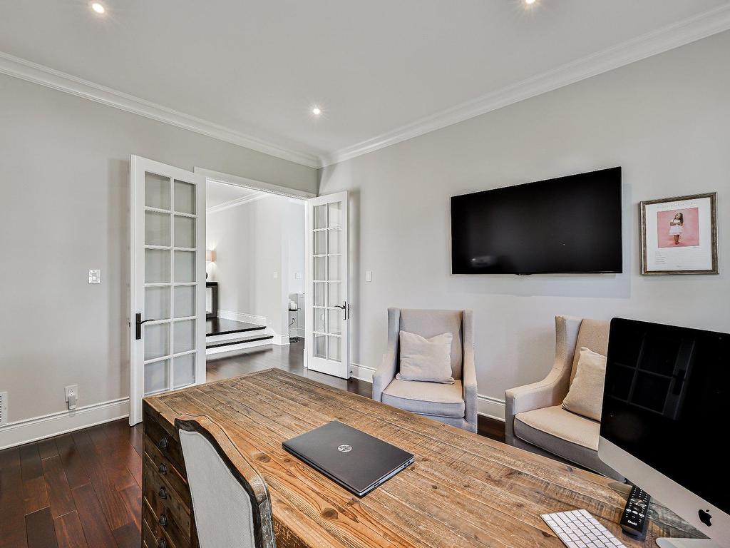 









18


Tsse Pagé

,
Montréal (L'Île-Bizard/Sainte-Geneviève),




QC
H9E1N7

