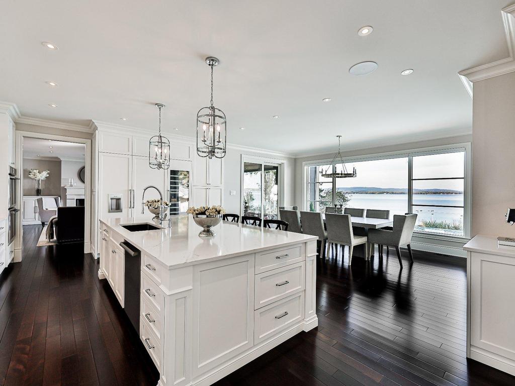 









18


Tsse Pagé

,
Montréal (L'Île-Bizard/Sainte-Geneviève),




QC
H9E1N7

