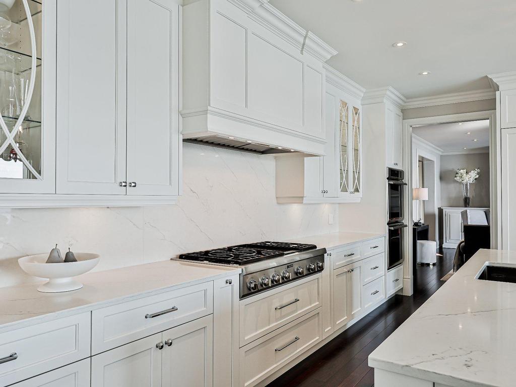 









18


Tsse Pagé

,
Montréal (L'Île-Bizard/Sainte-Geneviève),




QC
H9E1N7

