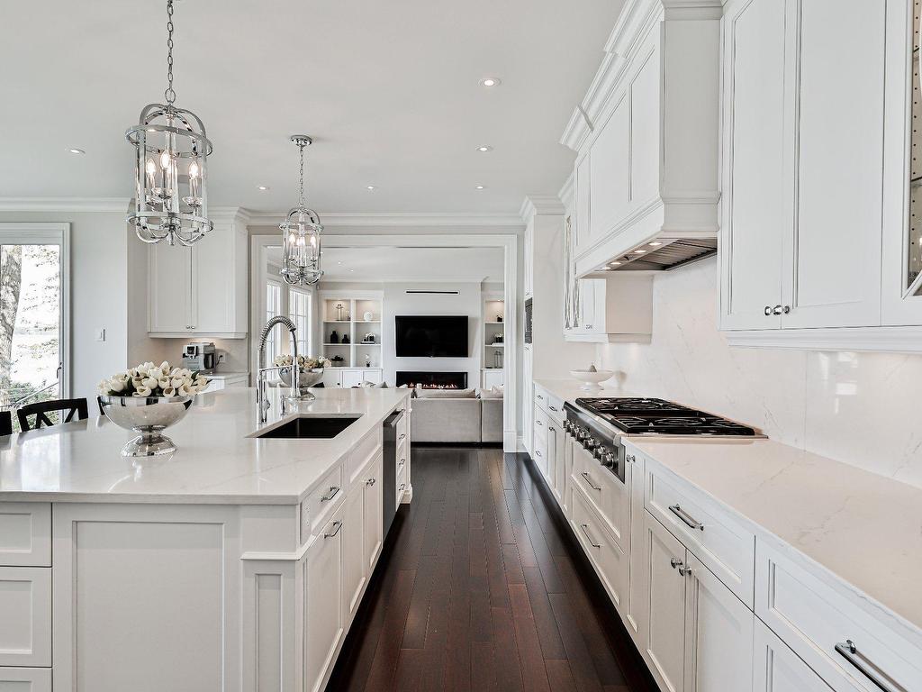 









18


Tsse Pagé

,
Montréal (L'Île-Bizard/Sainte-Geneviève),




QC
H9E1N7

