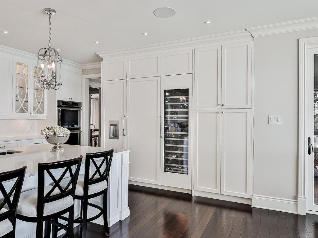 









18


Tsse Pagé

,
Montréal (L'Île-Bizard/Sainte-Geneviève),




QC
H9E1N7

