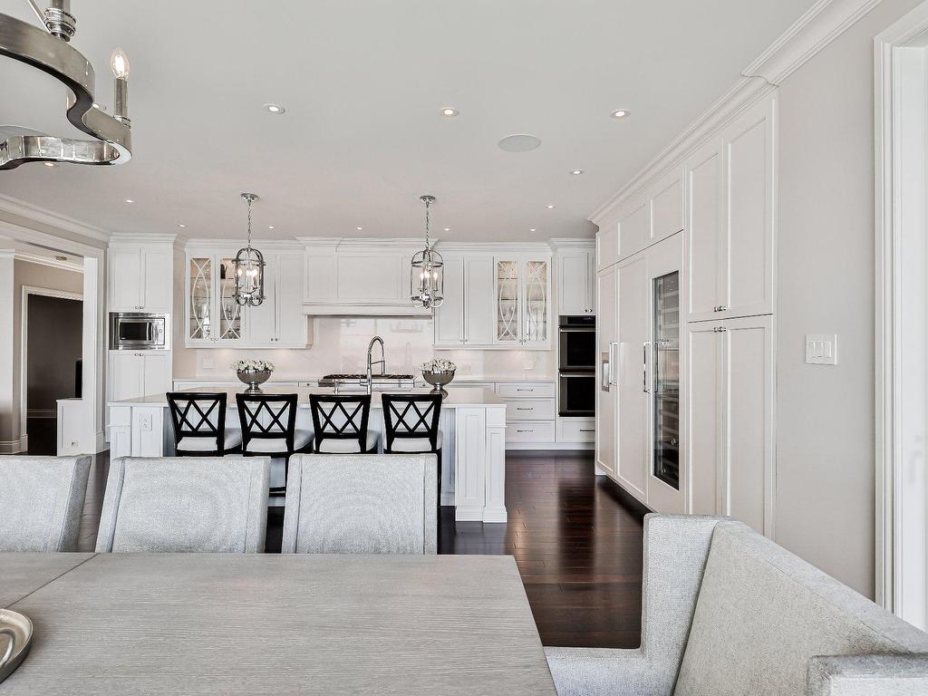 









18


Tsse Pagé

,
Montréal (L'Île-Bizard/Sainte-Geneviève),




QC
H9E1N7

