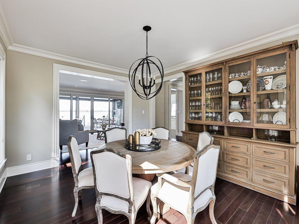 









18


Tsse Pagé

,
Montréal (L'Île-Bizard/Sainte-Geneviève),




QC
H9E1N7

