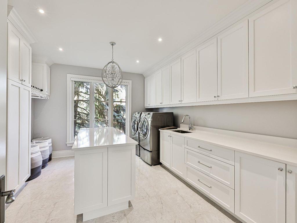 









18


Tsse Pagé

,
Montréal (L'Île-Bizard/Sainte-Geneviève),




QC
H9E1N7

