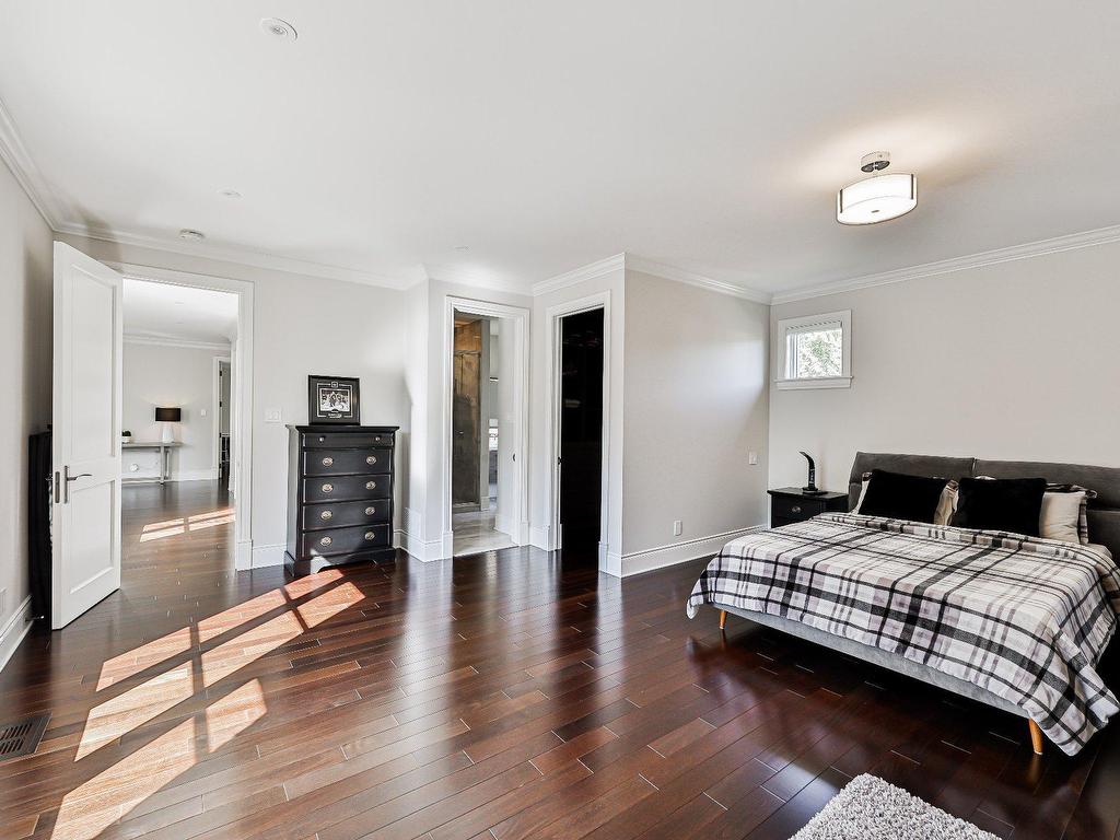 









18


Tsse Pagé

,
Montréal (L'Île-Bizard/Sainte-Geneviève),




QC
H9E1N7

