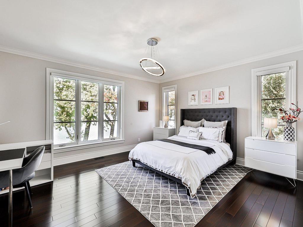 









18


Tsse Pagé

,
Montréal (L'Île-Bizard/Sainte-Geneviève),




QC
H9E1N7

