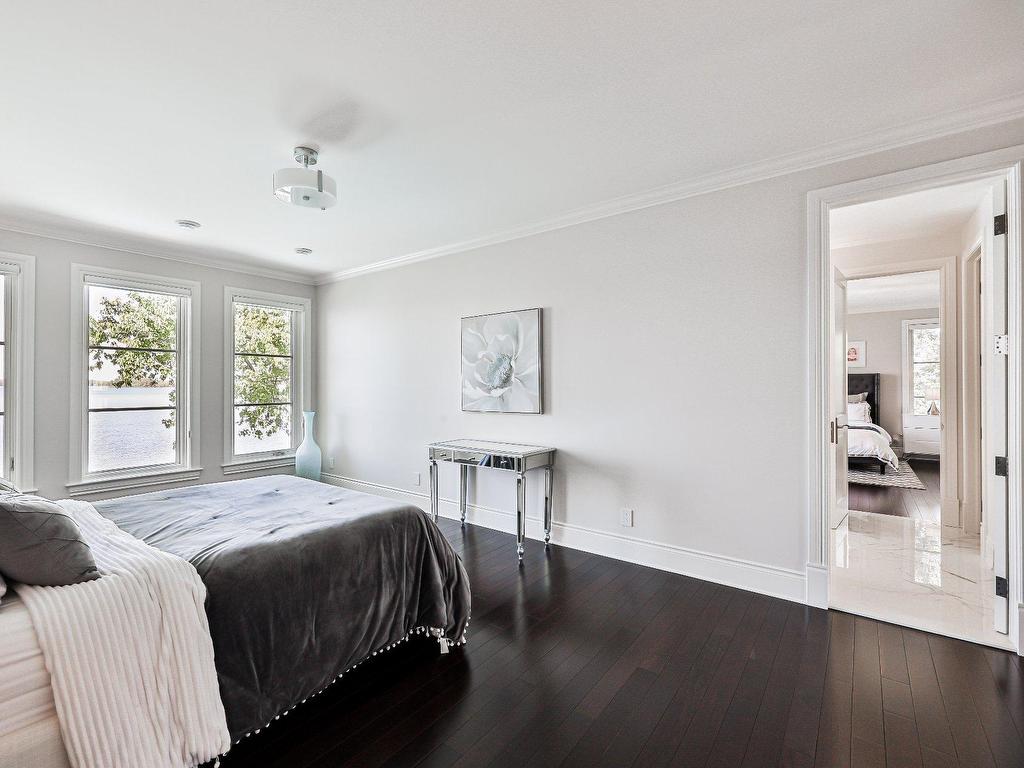









18


Tsse Pagé

,
Montréal (L'Île-Bizard/Sainte-Geneviève),




QC
H9E1N7

