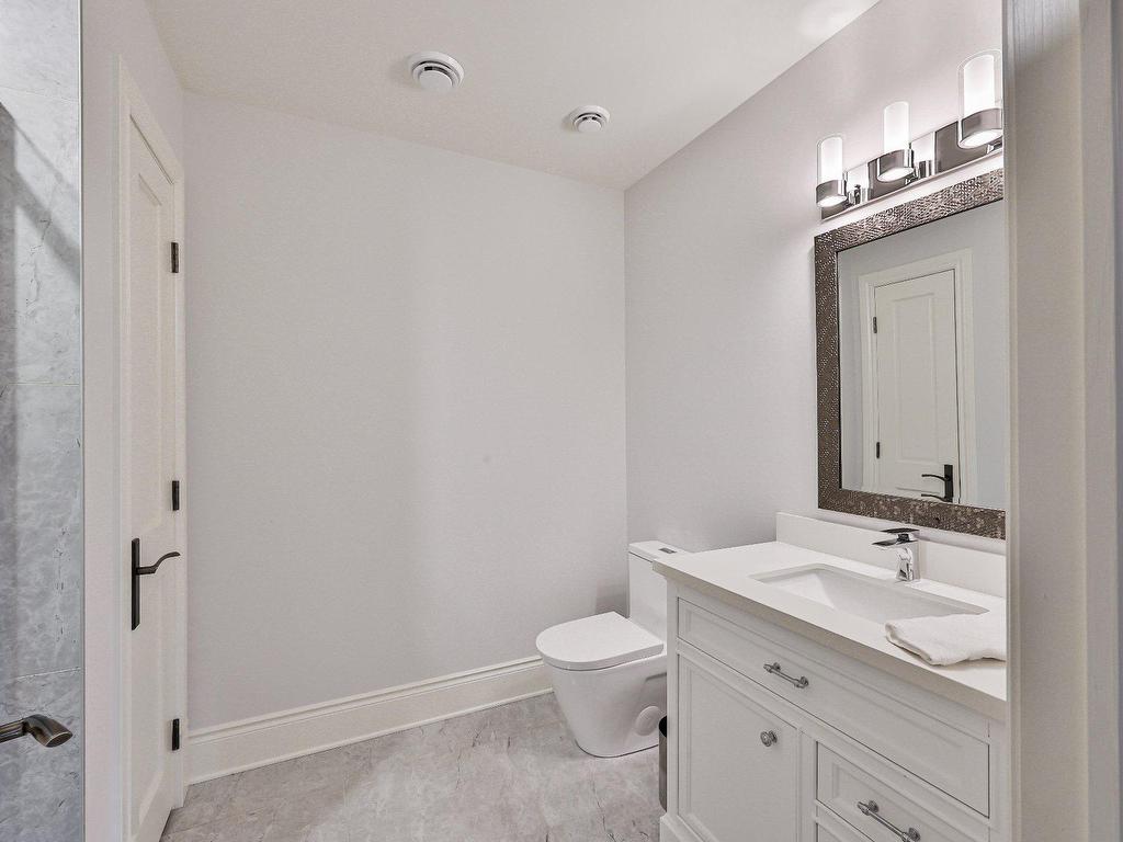 









18


Tsse Pagé

,
Montréal (L'Île-Bizard/Sainte-Geneviève),




QC
H9E1N7

