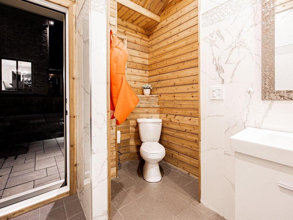 









18


Tsse Pagé

,
Montréal (L'Île-Bizard/Sainte-Geneviève),




QC
H9E1N7

