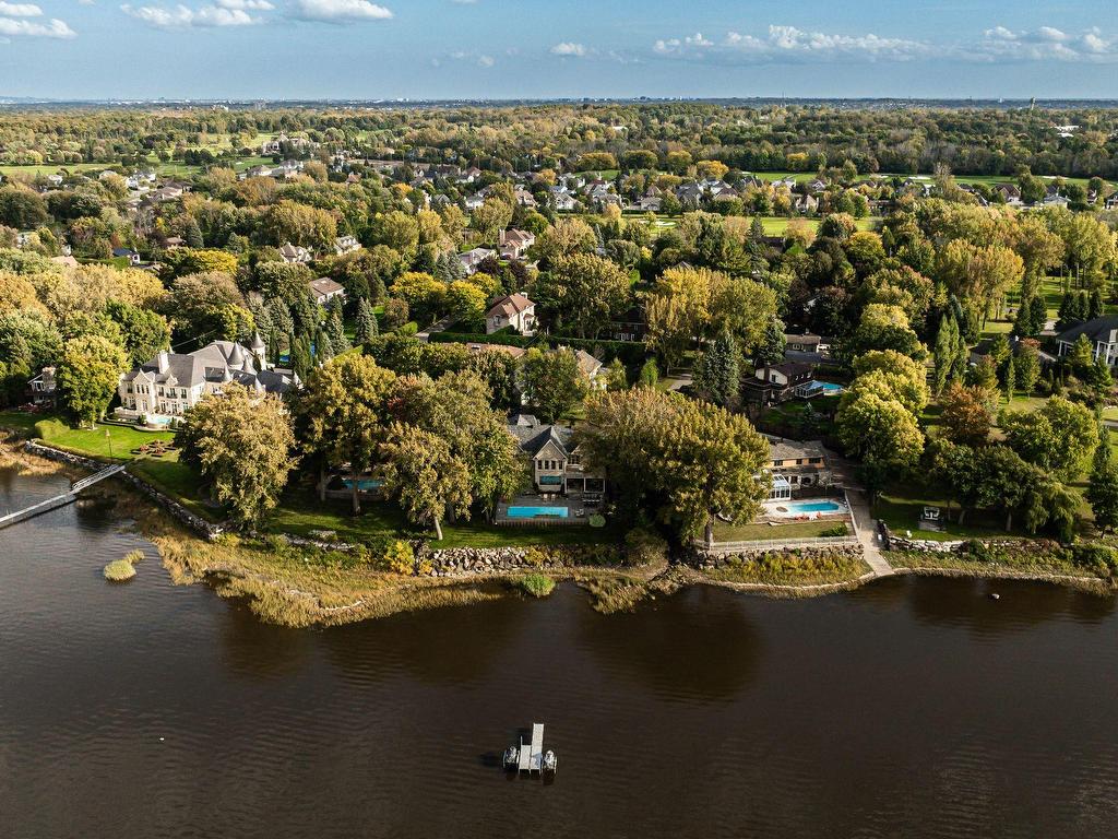 









18


Tsse Pagé

,
Montréal (L'Île-Bizard/Sainte-Geneviève),




QC
H9E1N7

