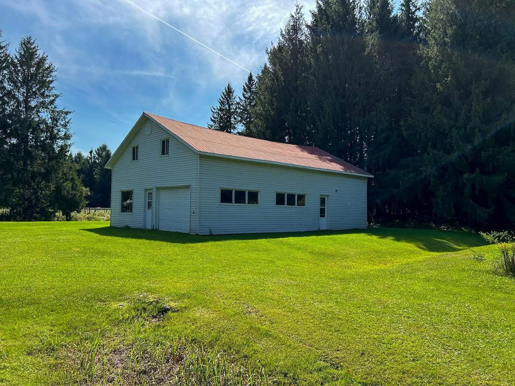 









325Z


4e rang de Simpson

,
Saint-Cyrille-de-Wendover,







QC
J1Z1T8

