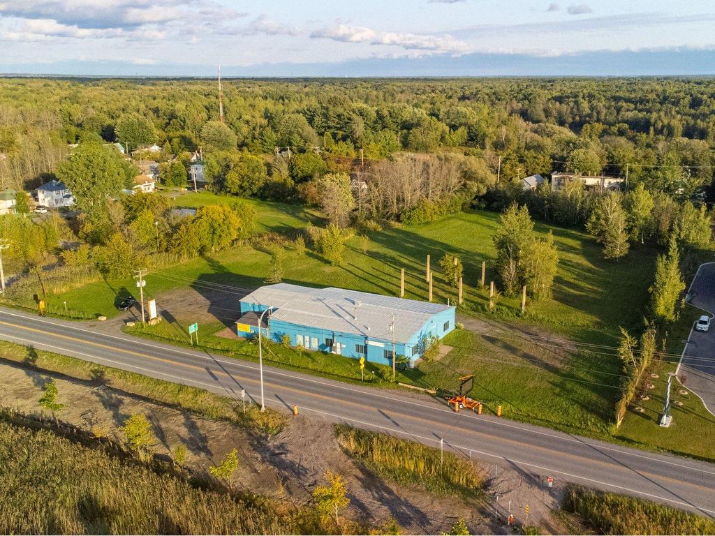 









860Z


Route de la Cité-des-Jeunes

,
Saint-Lazare,




QC
J7T2B5

