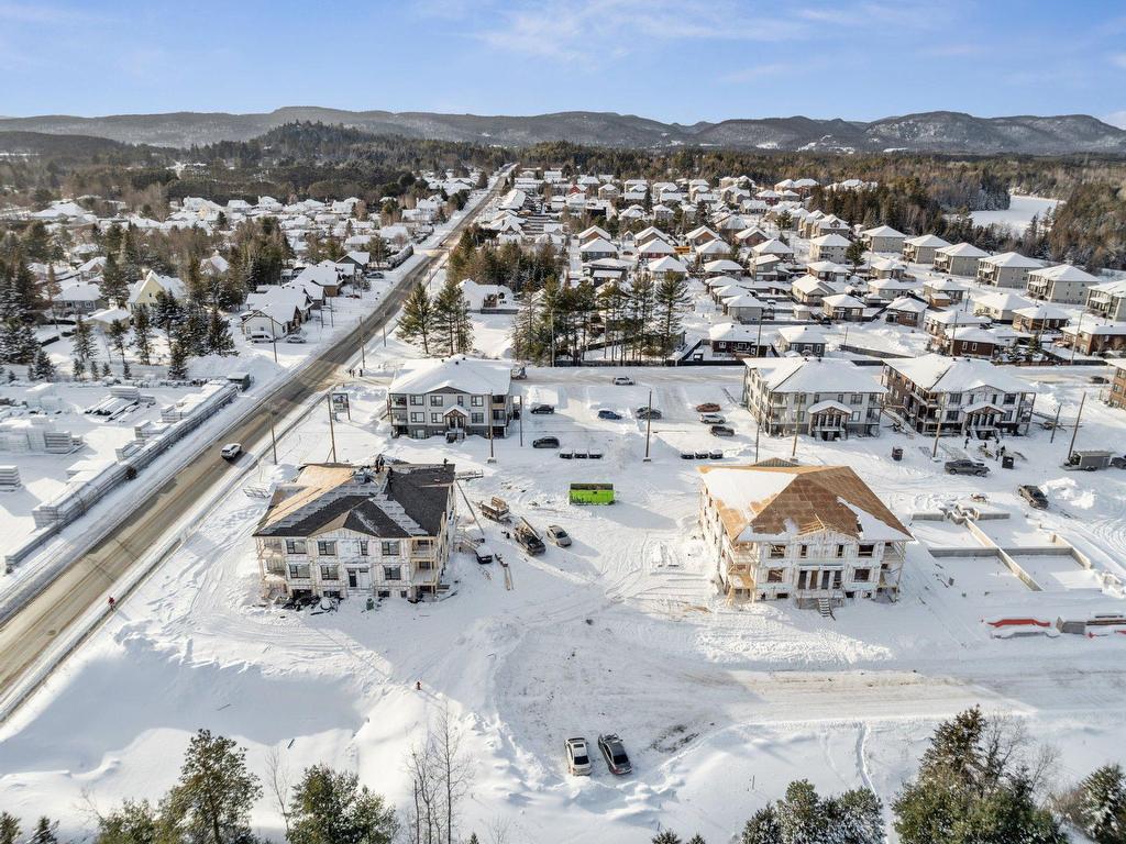 









590


Rue du Ruisseau

, 100,
Mont-Tremblant,




QC
J8E0S6

