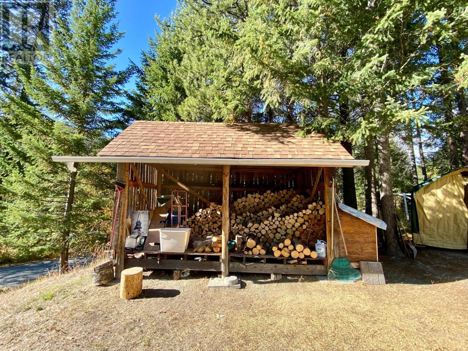 












6927 CUSTOMS Road

,
Kingsgate,




British Columbia
V0B1V1

