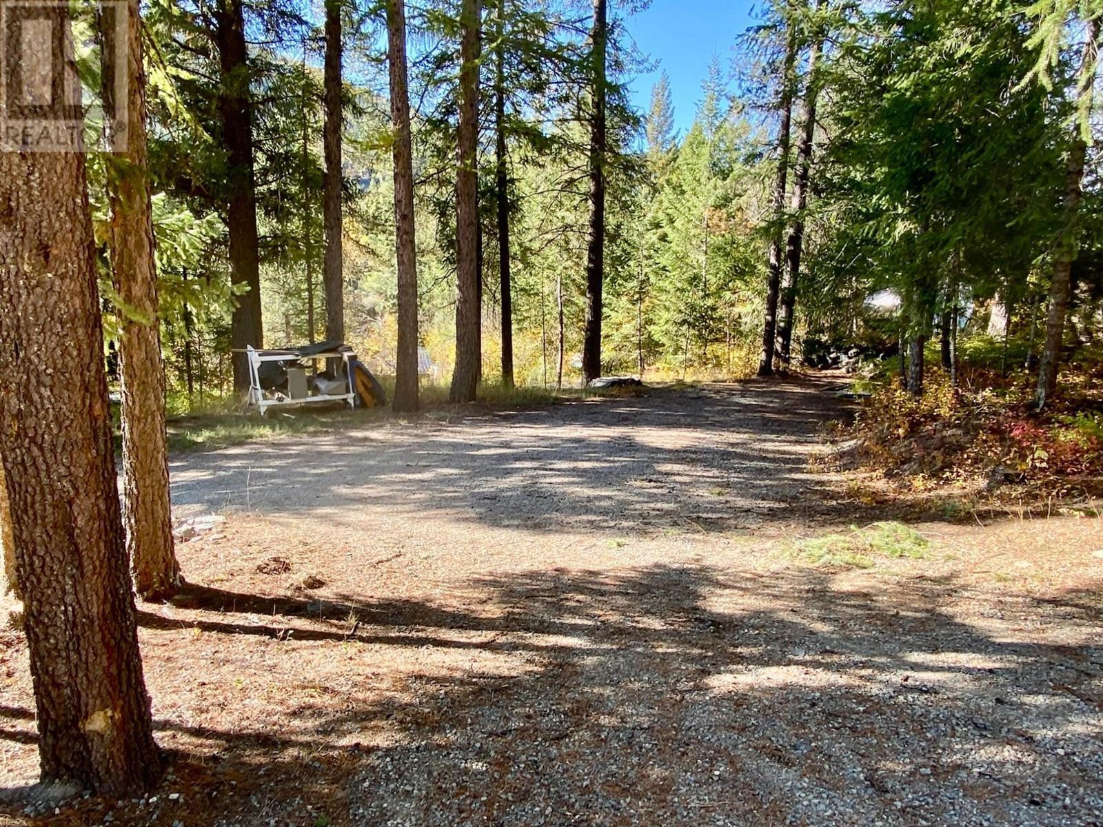 












6927 CUSTOMS Road

,
Kingsgate,




British Columbia
V0B1V1

