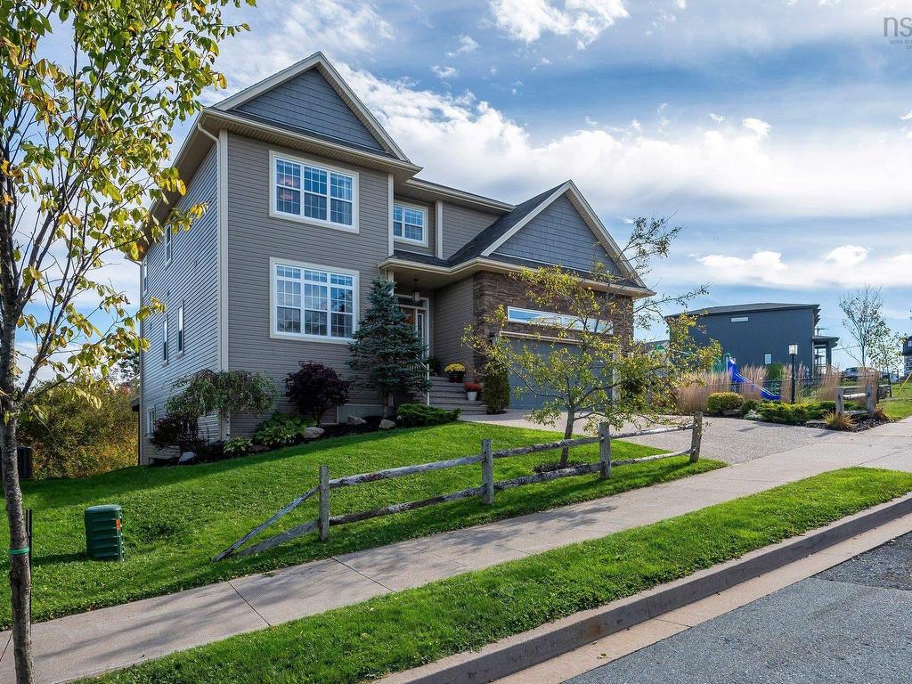 












197 Maple Grove Avenue

,
Timberlea,




NS
B3T 0C7

