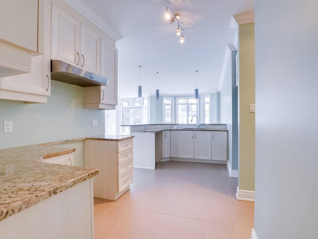 









224


Boul. Alexandre-Taché

, 203,
Gatineau (Hull),




QC
J9A0B8

