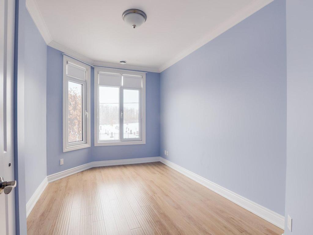 









224


Boul. Alexandre-Taché

, 203,
Gatineau (Hull),




QC
J9A0B8

