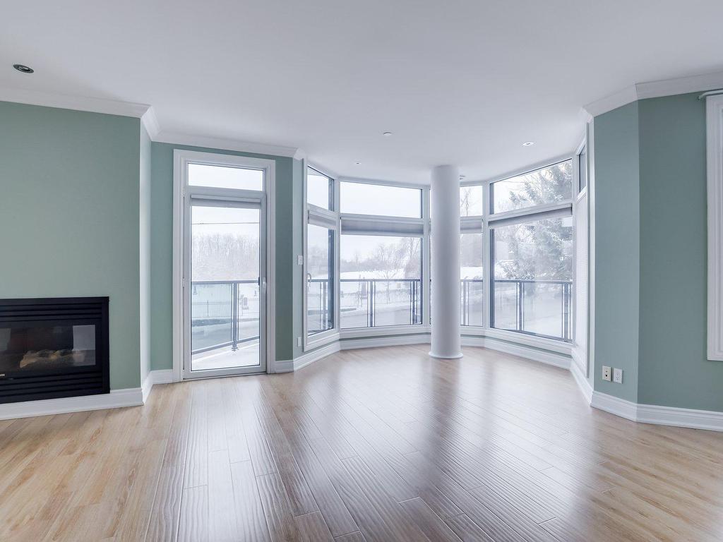 









224


Boul. Alexandre-Taché

, 203,
Gatineau (Hull),




QC
J9A0B8

