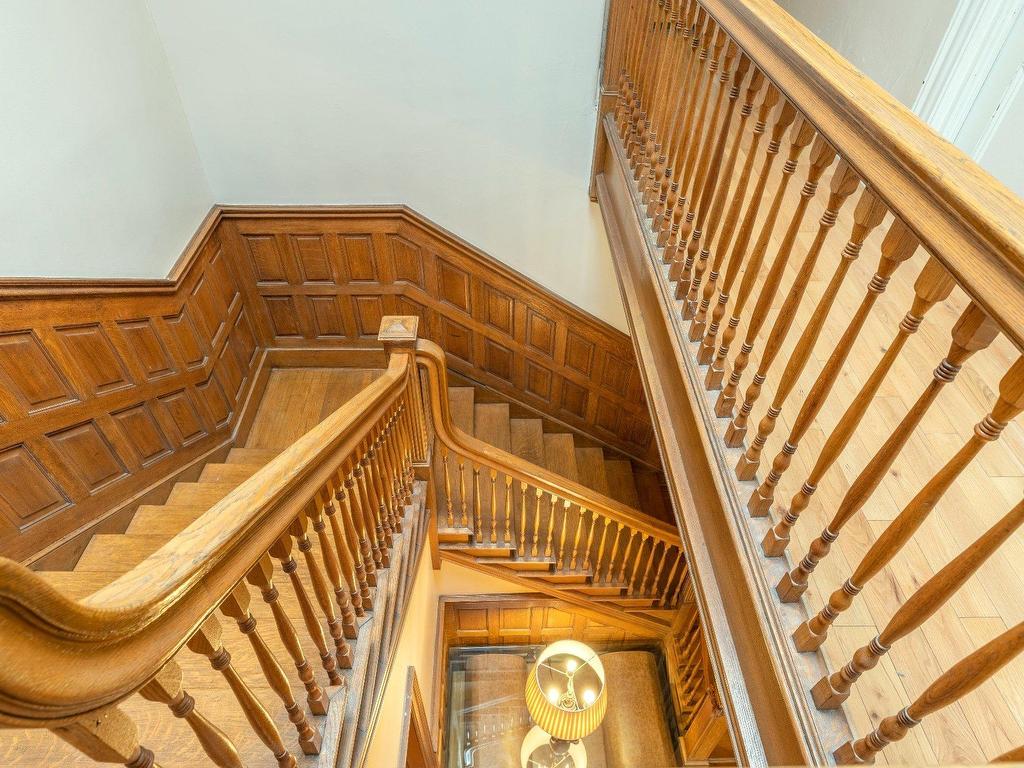 









1587


Av. du Docteur-Penfield

,
Montréal (Ville-Marie),




QC
H3G1C6

