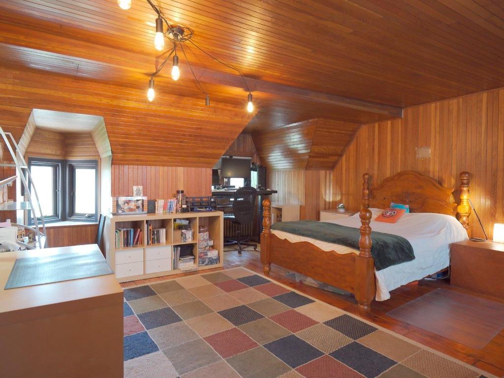 









1587


Av. du Docteur-Penfield

,
Montréal (Ville-Marie),




QC
H3G1C6


