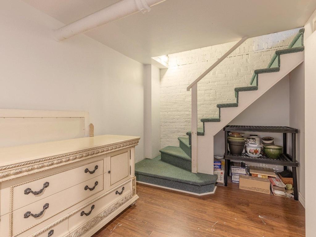 









1587


Av. du Docteur-Penfield

,
Montréal (Ville-Marie),




QC
H3G1C6

