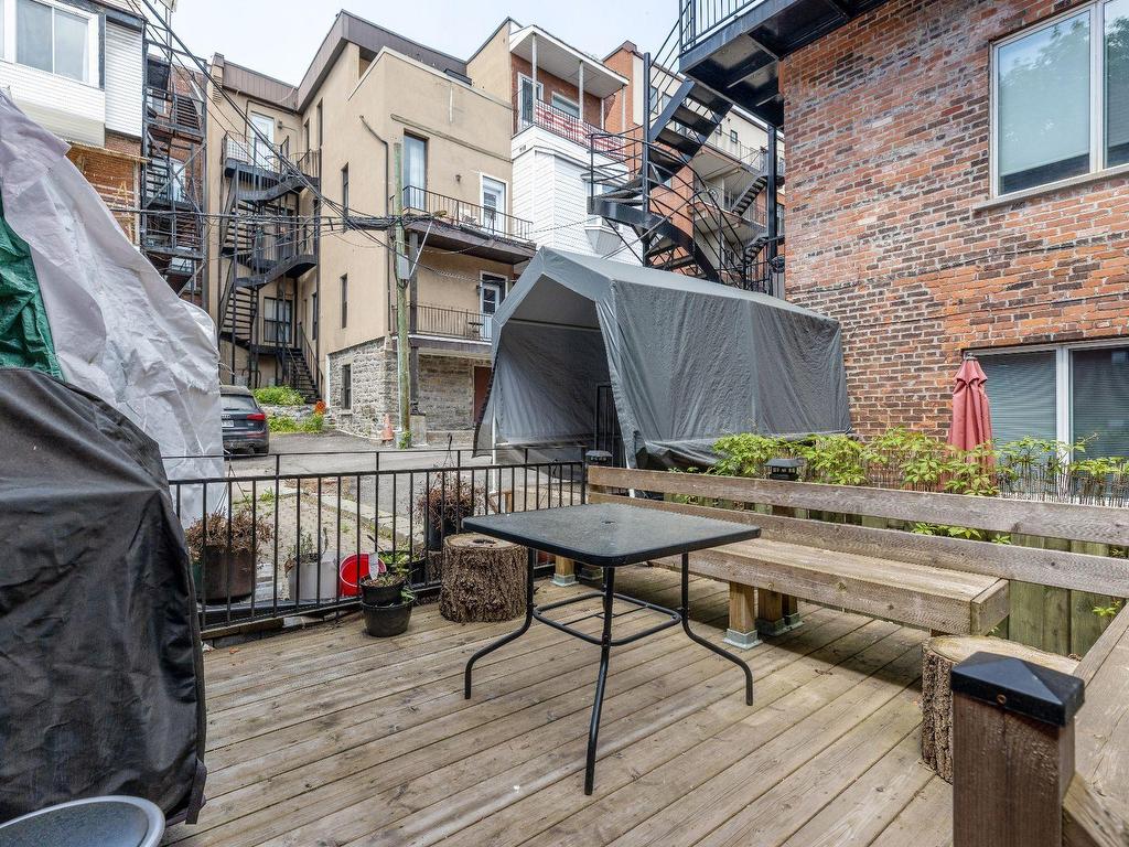 









1587


Av. du Docteur-Penfield

,
Montréal (Ville-Marie),




QC
H3G1C6

