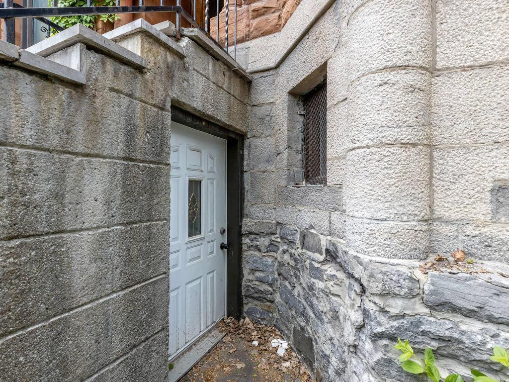 









1587


Av. du Docteur-Penfield

,
Montréal (Ville-Marie),




QC
H3G1C6

