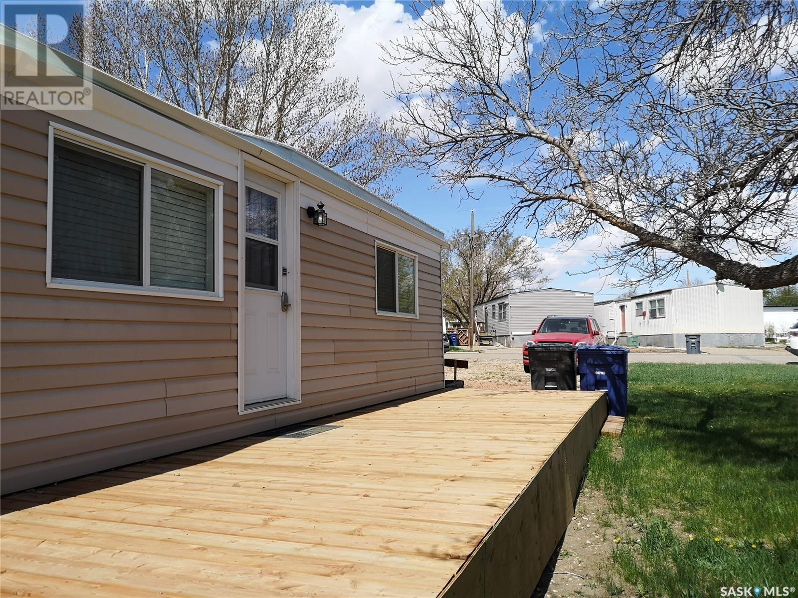 












709 2nd AVENUE W

,
Kindersley,




Saskatchewan
S0L1S0

